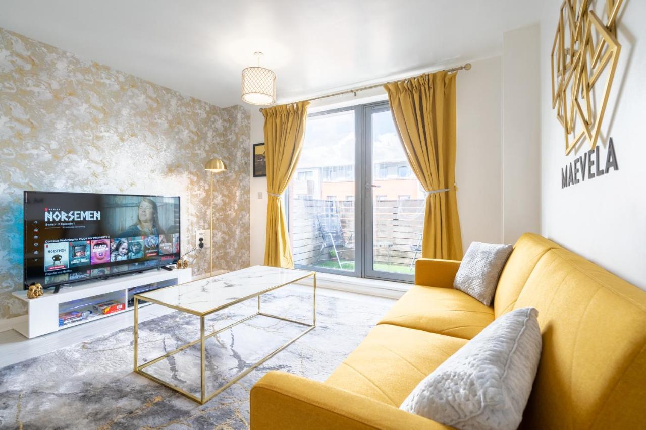 Maevela Apartments - Ultra Lavish Luxury 2 Bed Apartment City Centre - With Balcony - Free Secure Parking - Ps4 & Smart Tv'S Birmingam Exterior foto
