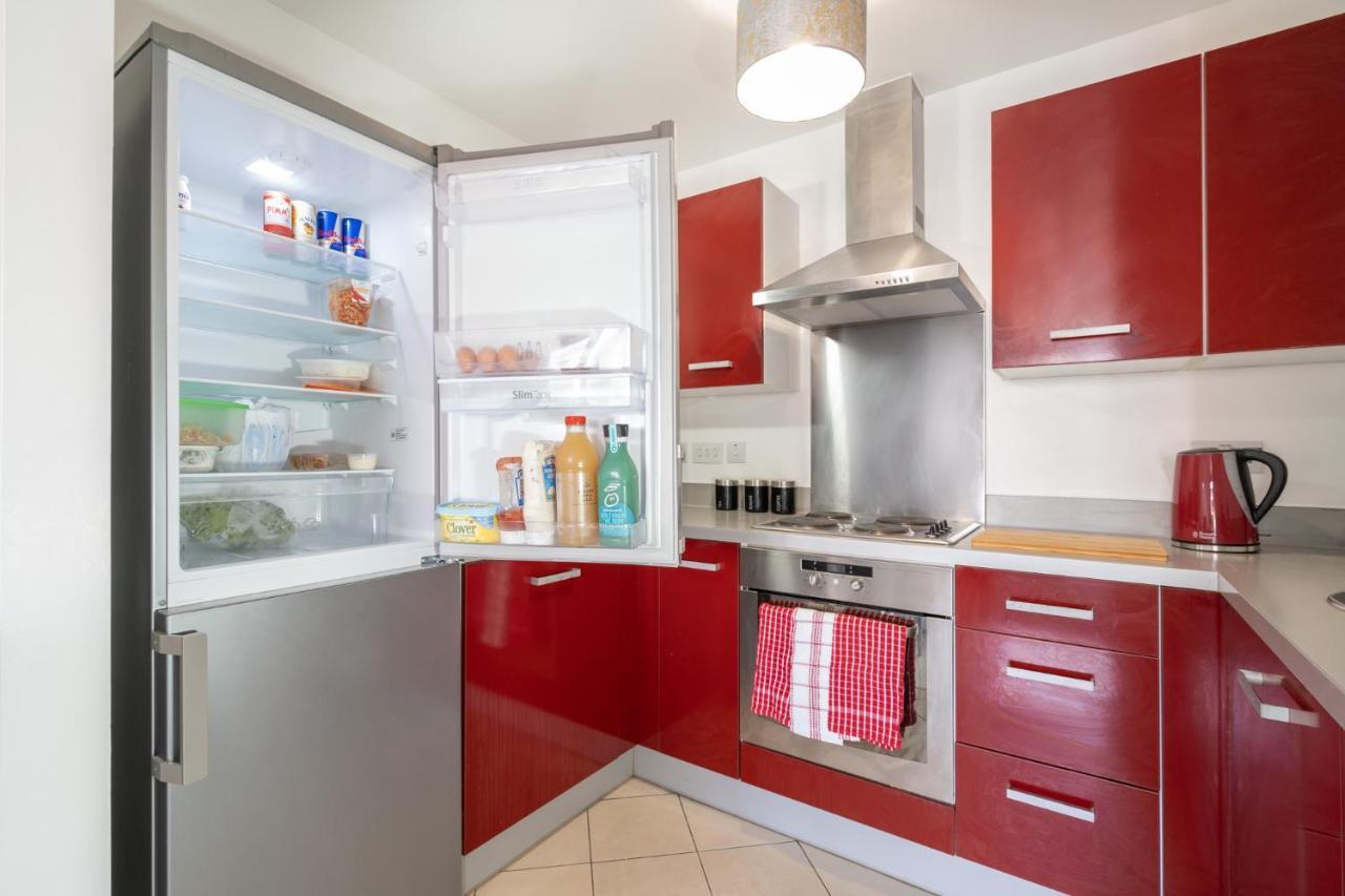 Maevela Apartments - Ultra Lavish Luxury 2 Bed Apartment City Centre - With Balcony - Free Secure Parking - Ps4 & Smart Tv'S Birmingam Exterior foto