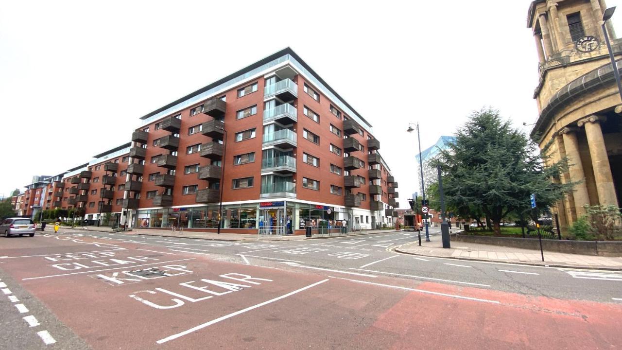 Maevela Apartments - Ultra Lavish Luxury 2 Bed Apartment City Centre - With Balcony - Free Secure Parking - Ps4 & Smart Tv'S Birmingam Exterior foto